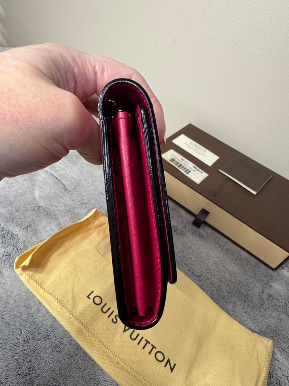 Louis Vuitton Pink Patent Leather Louise Long Wallet - Picture 7 of 14